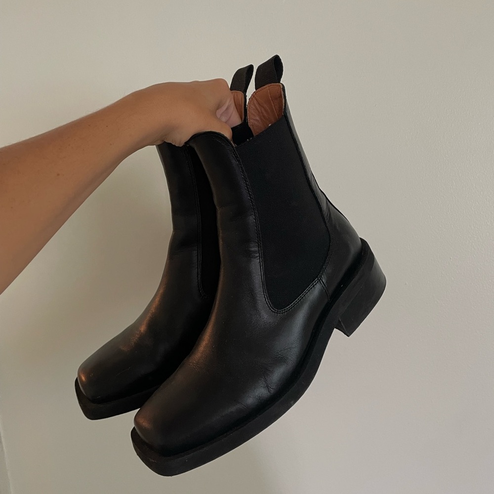 Ganni leather Chelsea boots